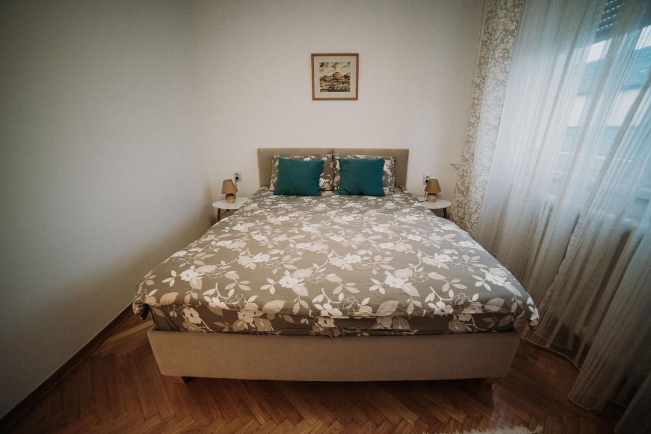Modern Apartment Novi Sad Esterno foto
