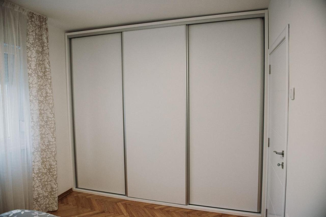 Modern Apartment Novi Sad Esterno foto